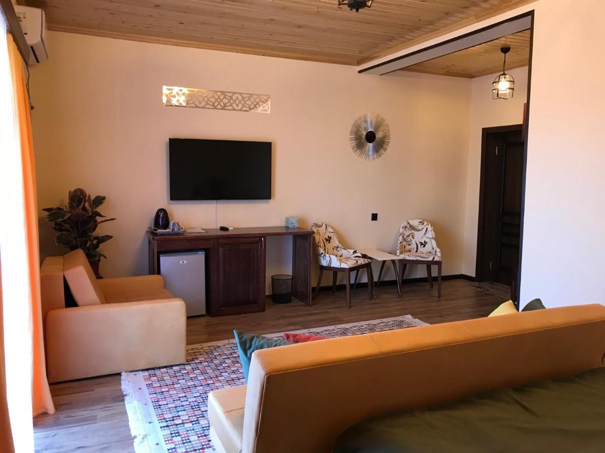 Ohio Inn & Cafe Ivanovka Kültér fotó